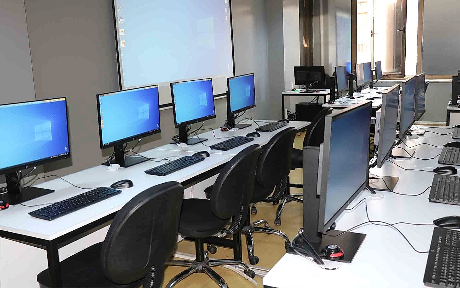 Makine Akademi Kurumumuzdan Görüntüler